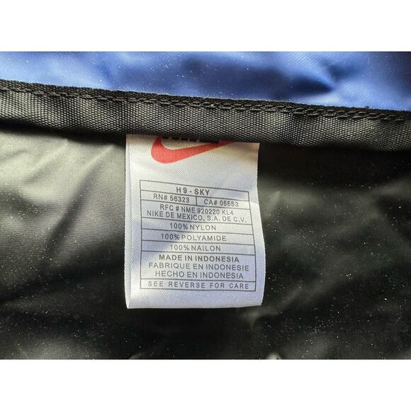 Nike Duffle Gym Bag Blue 19x10x11 With Shoulder Strap H9-sky Vintage - Picture 3 of 5